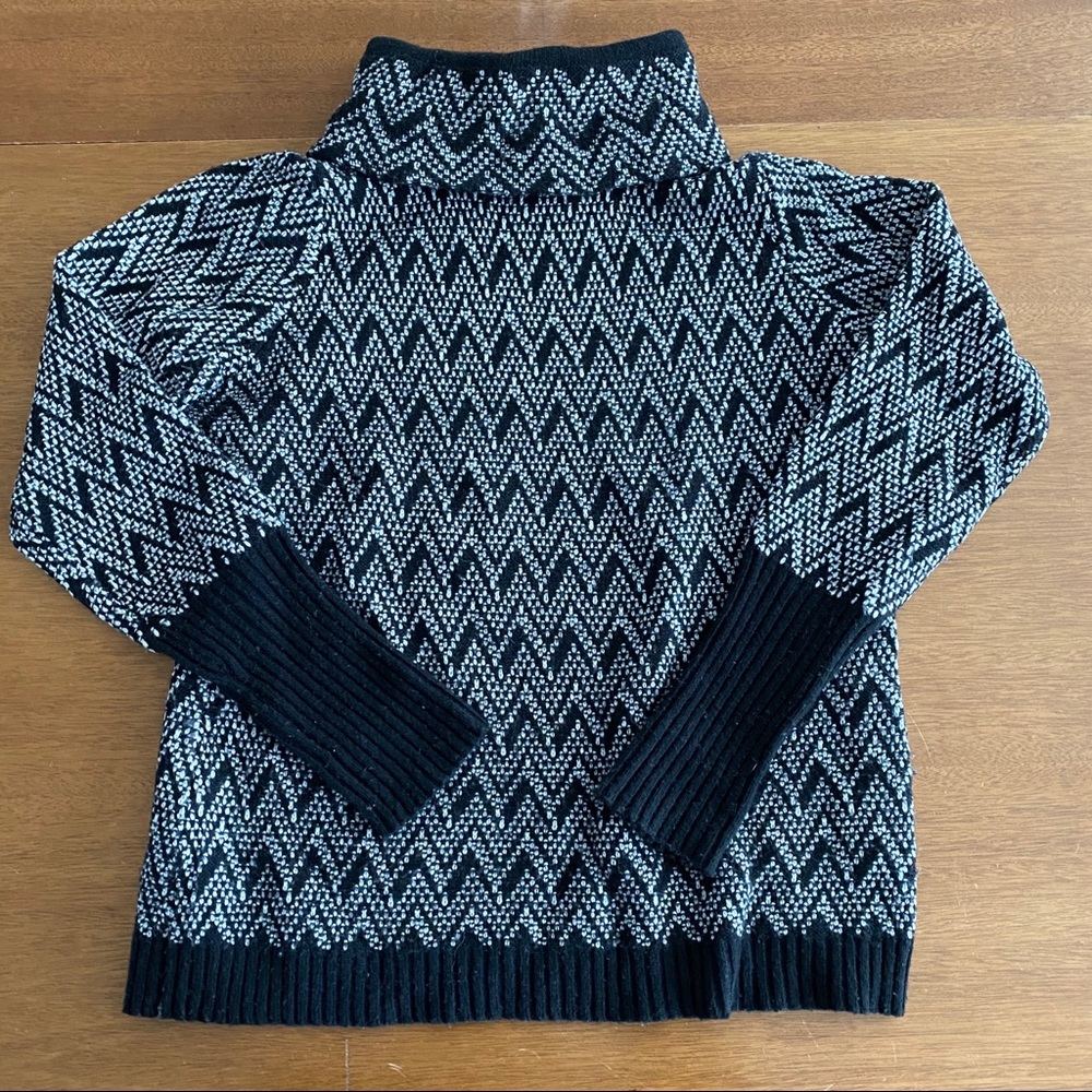 Ellen Tracy sweater
